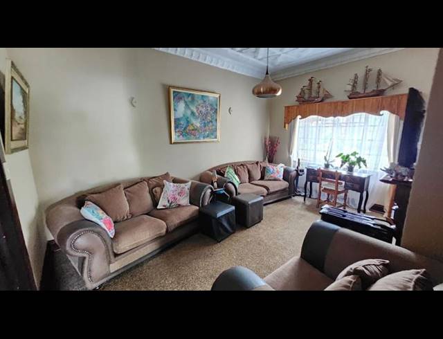 5 BEDROOM HOUSE FOR SALE IN ALBERTON